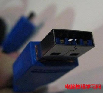 USB^